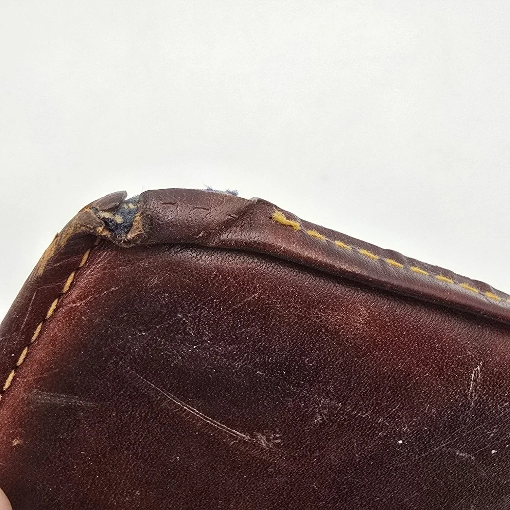 Vintage Levi Strauss & Co Bifold Leather Wallet ID Holder Read